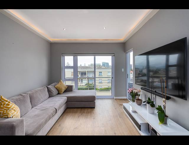 2 BEDROOM APARTMENT TO LET IN TABLE VIEW